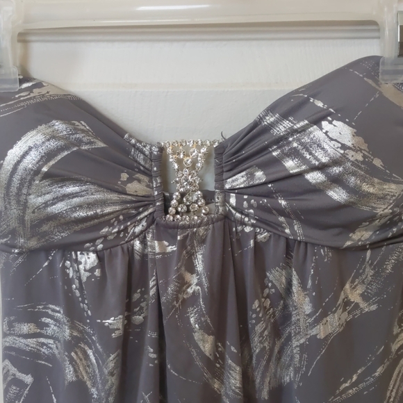 Size small grey and silver Taboo cocktail dress - Picture 2 of 4